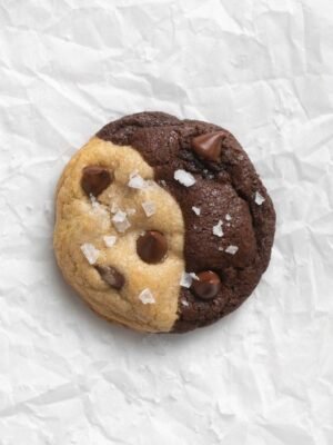 New York Triple Chocolate Cookie